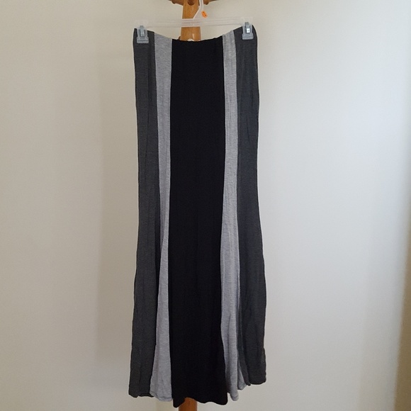 3 tone maxi skirt - Picture 2 of 3